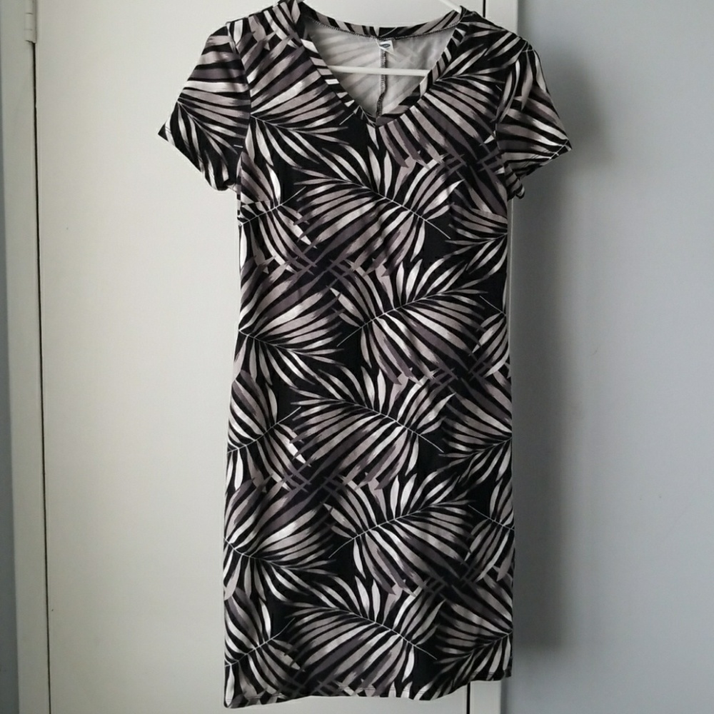 Black and white dress